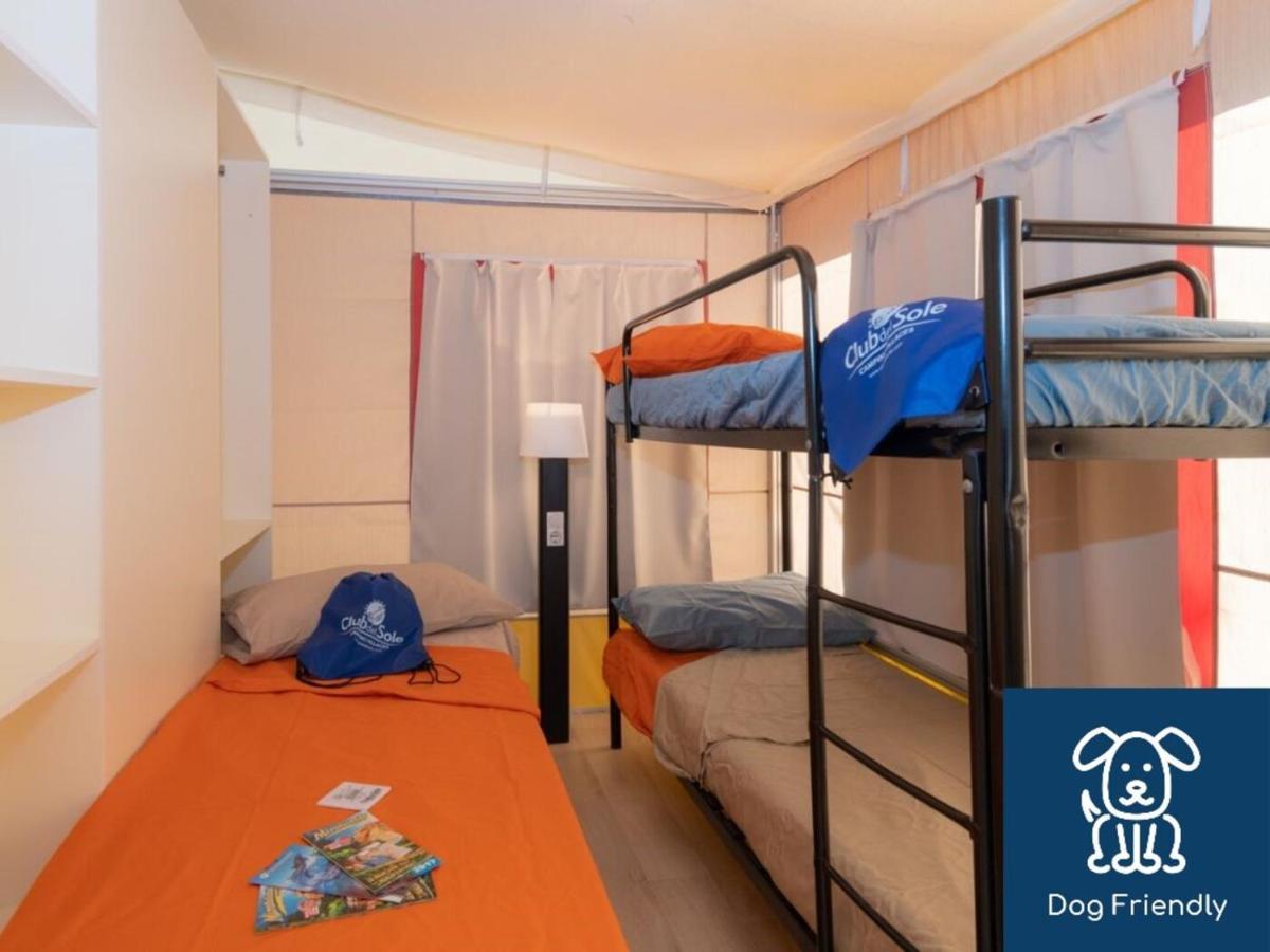 Club Del Sole Spina Family Collection Hotel Лидо ди Спина Екстериор снимка