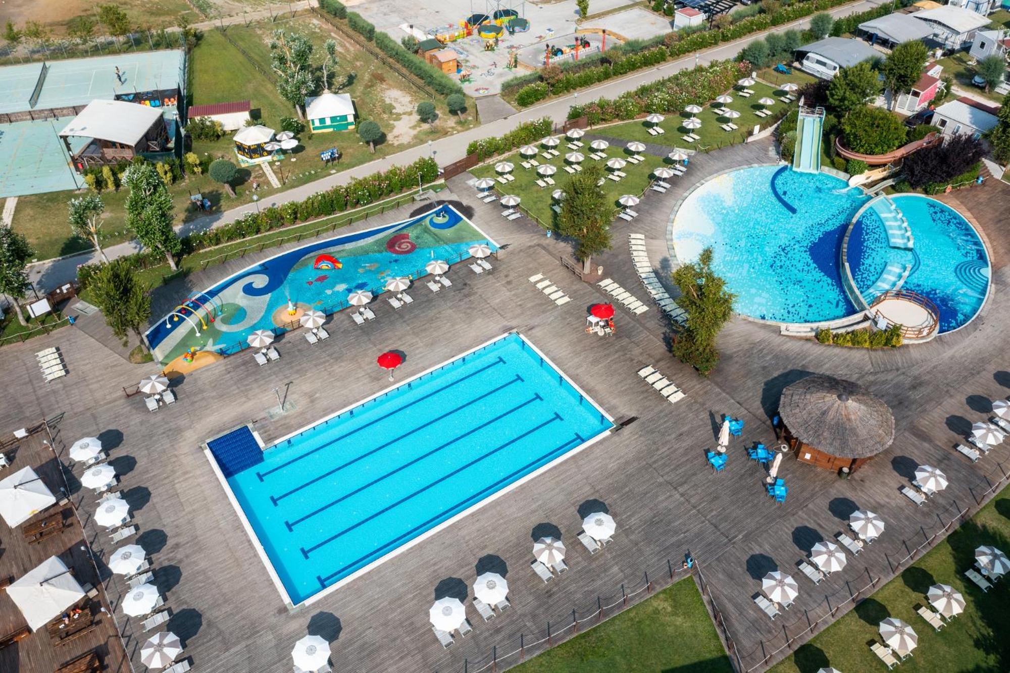 Club Del Sole Spina Family Collection Hotel Лидо ди Спина Екстериор снимка