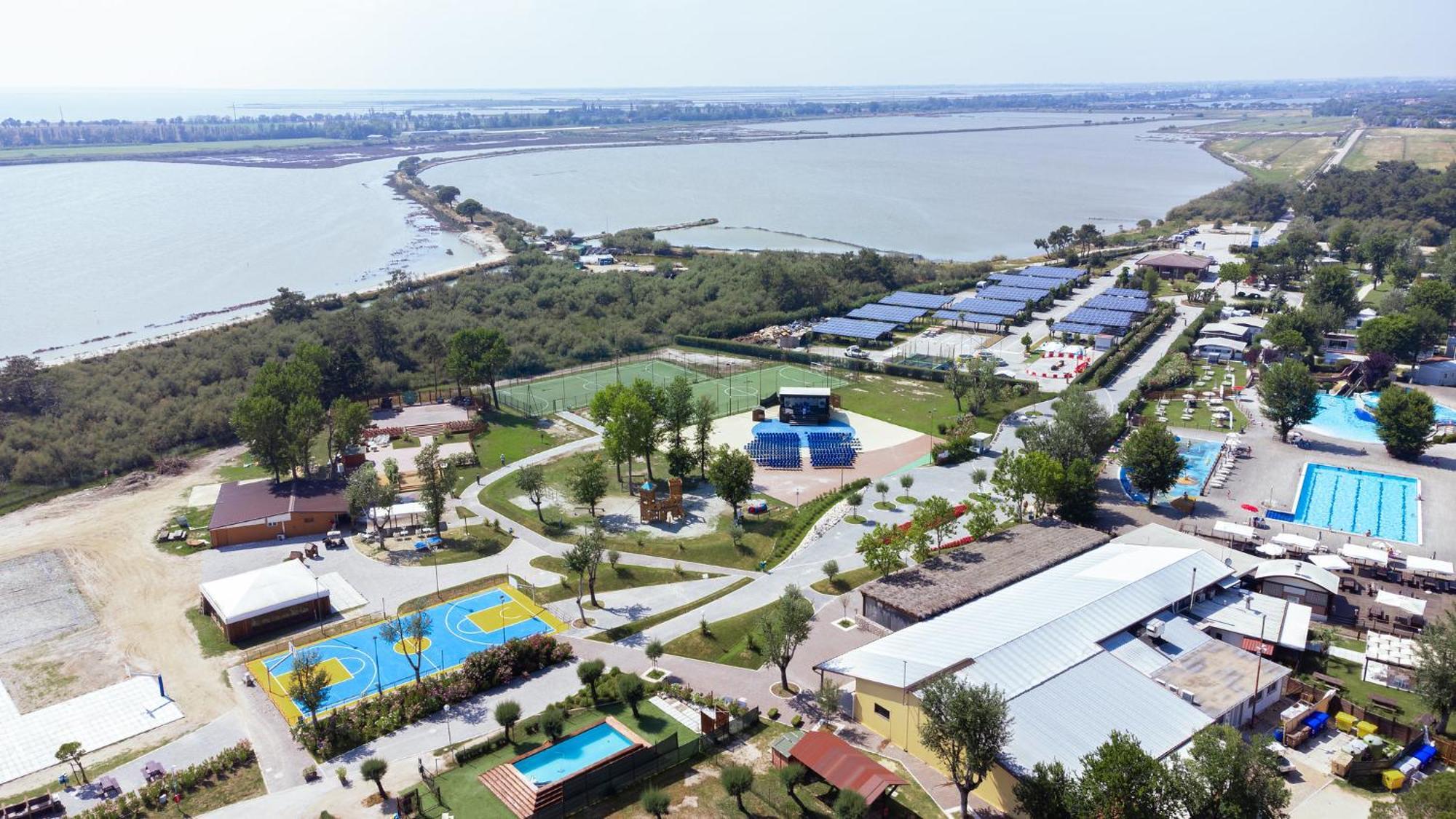 Club Del Sole Spina Family Collection Hotel Лидо ди Спина Екстериор снимка