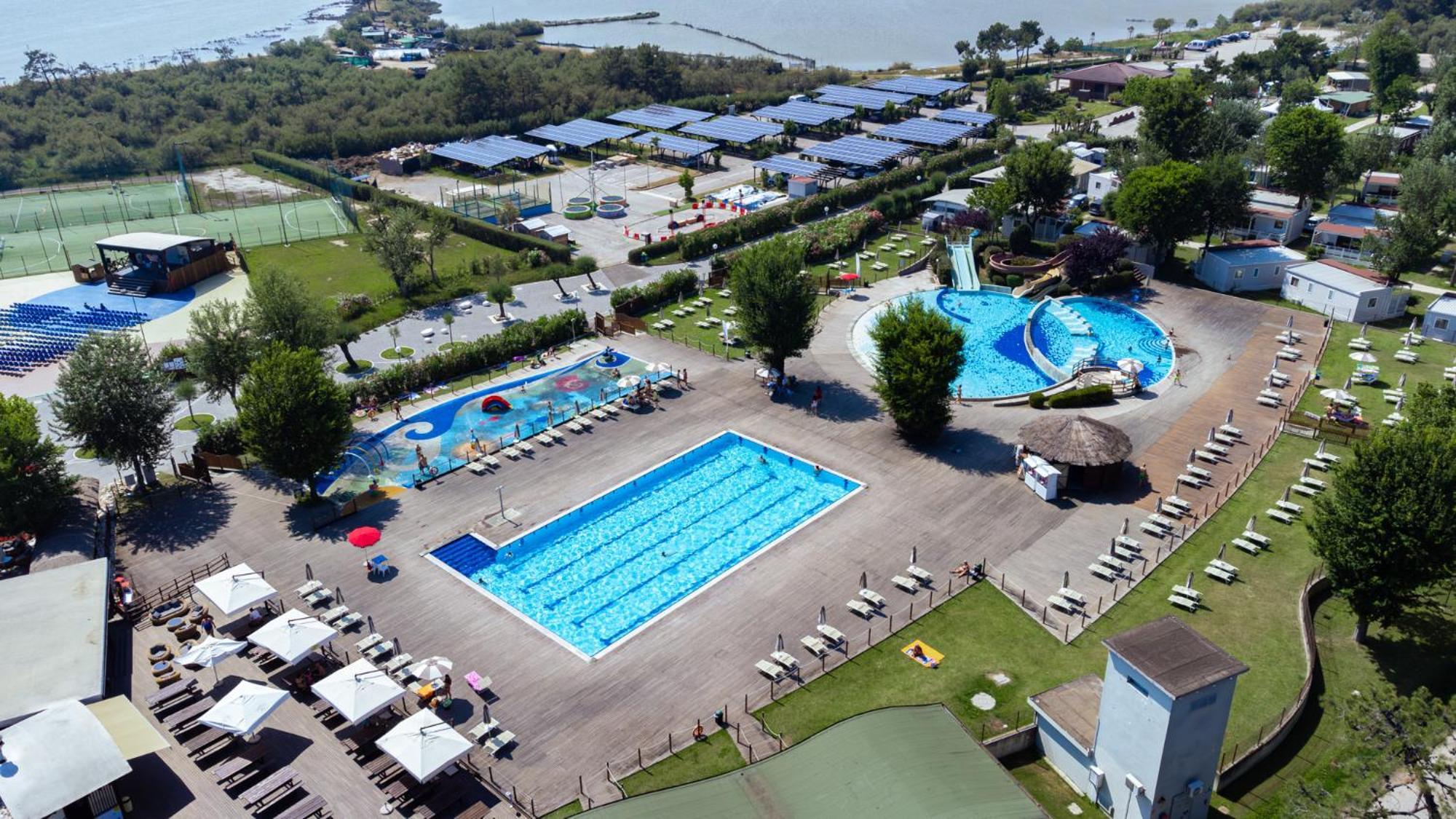 Club Del Sole Spina Family Collection Hotel Лидо ди Спина Екстериор снимка